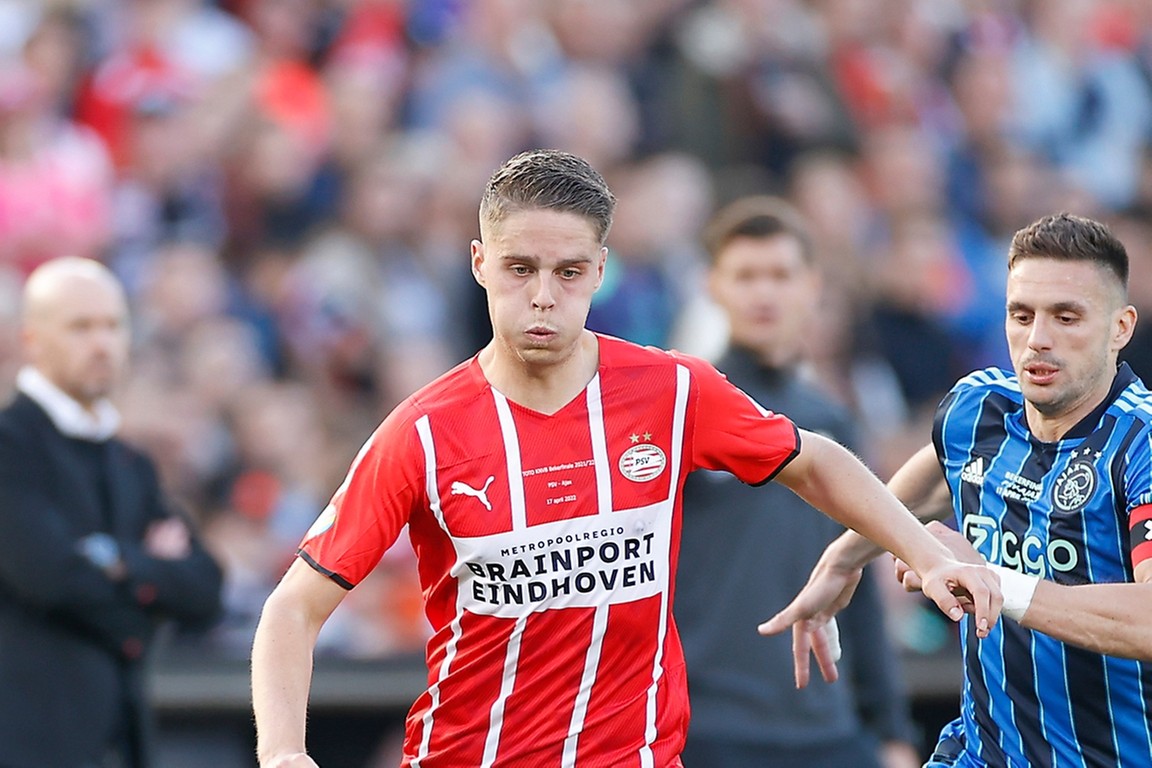 Geschrokken PSV evalueert Veerman-situatie