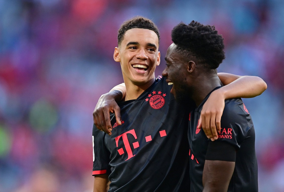 Bayern München heeft een grote uitblinker: 'Hij is méér dan een toptalent'